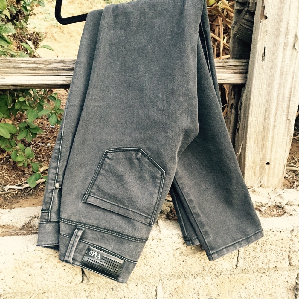 ♦️ Buy 2 Get 1 Free! YMI Perfect Black Skinny Jeans foxy size 3 - Picture 2 of 4
